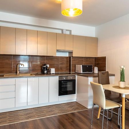Leo Apartment Boedapest Buitenkant foto